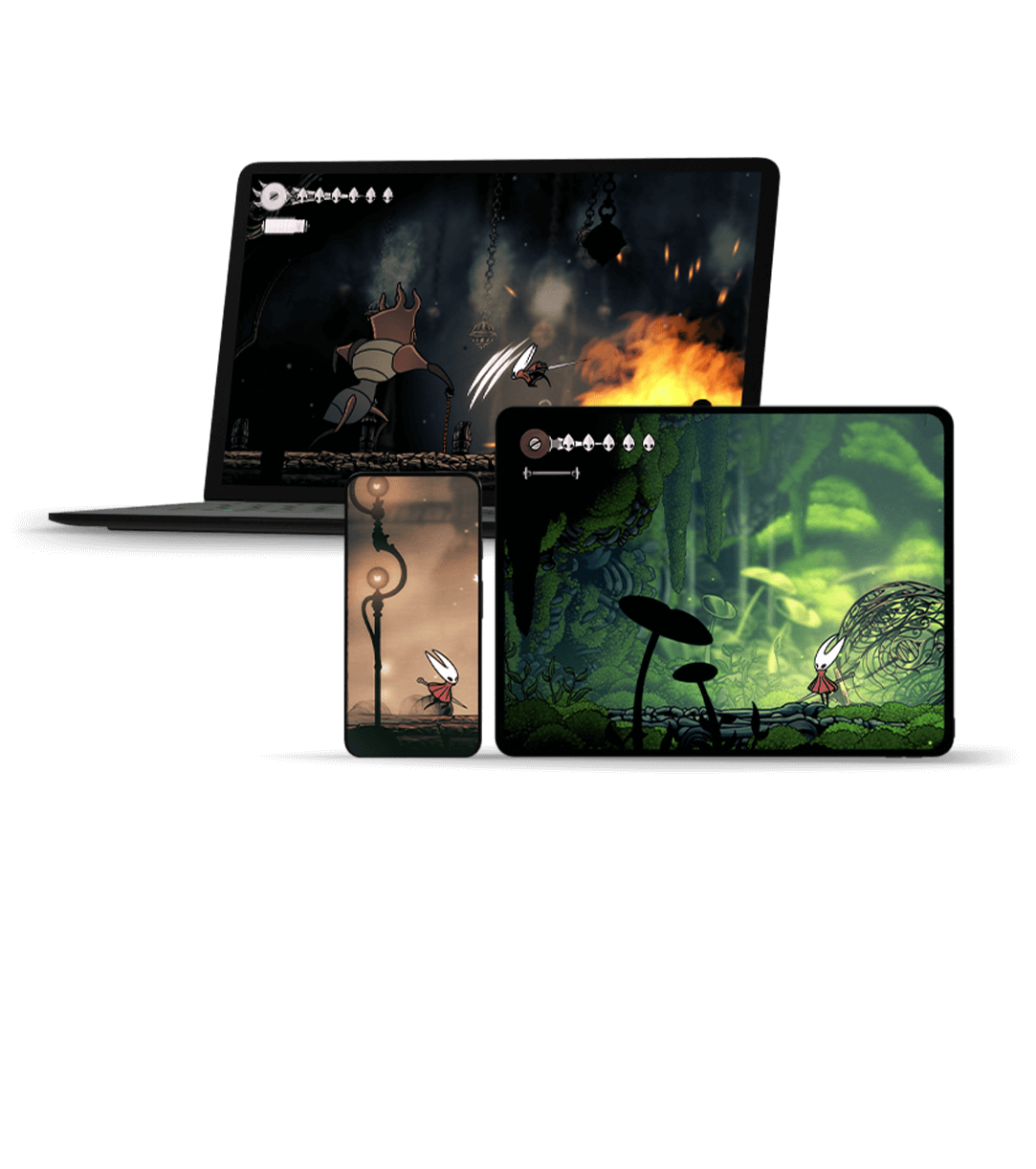 vista frontal de três telas de monitor diferentes exibindo jogos Xbox 