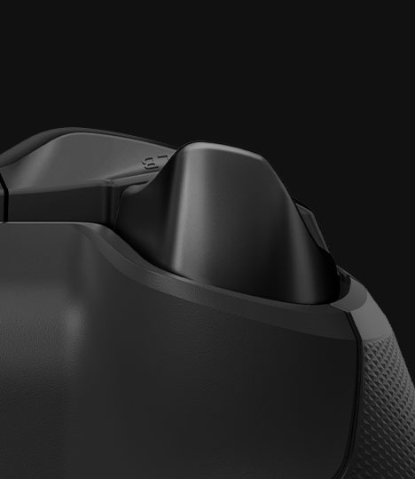 Yksityiskohtainen näkymä langattoman Xbox Elite Series 2 – NINJA GAIDEN 4 -ohjaimen yläosan liipaisimesta