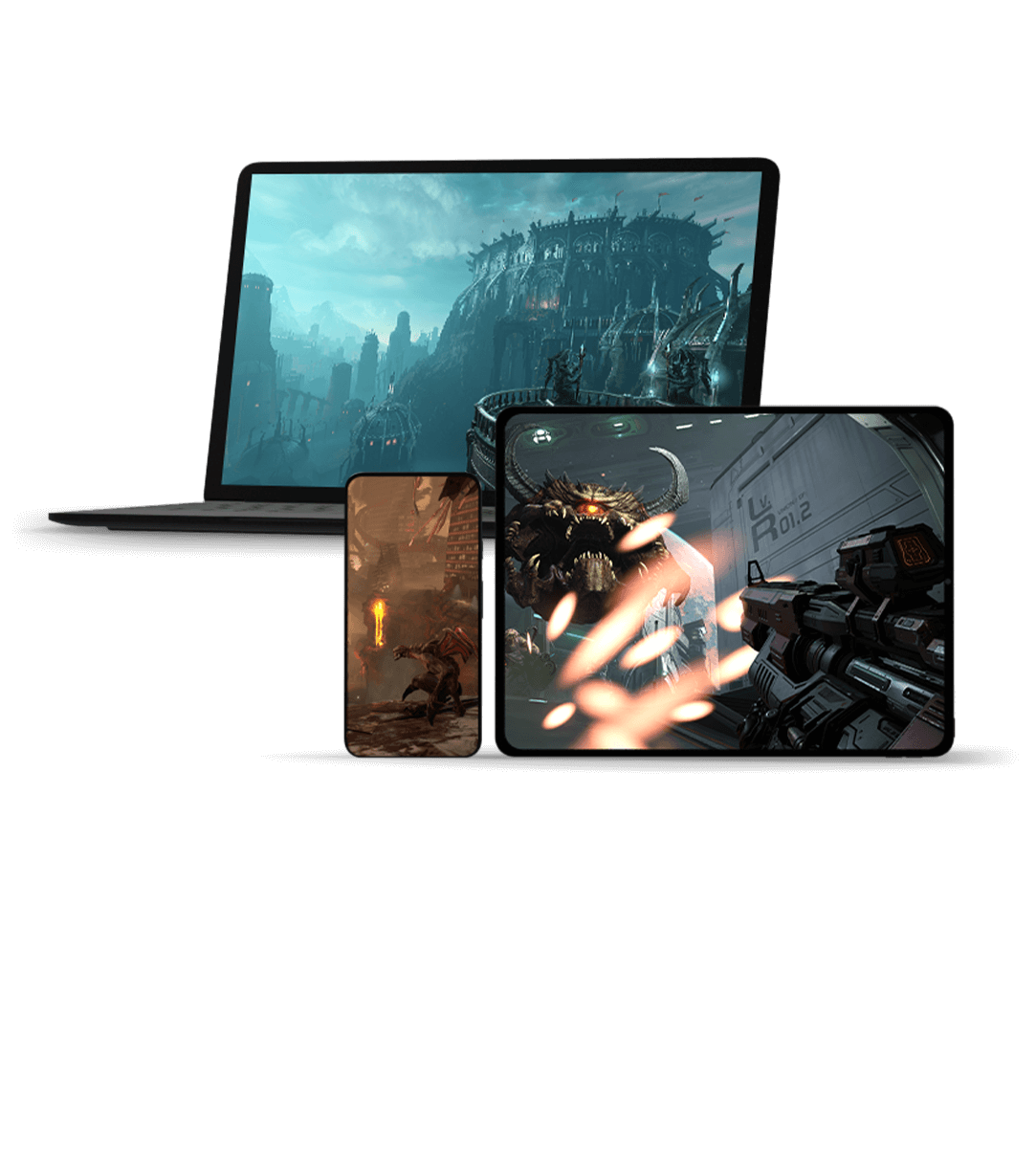 vue de face de trois écrans différents affichant le gameplay de DOOM Eternal