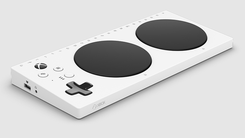 Xbox Adaptive Controller, several pirate ships go to battle.