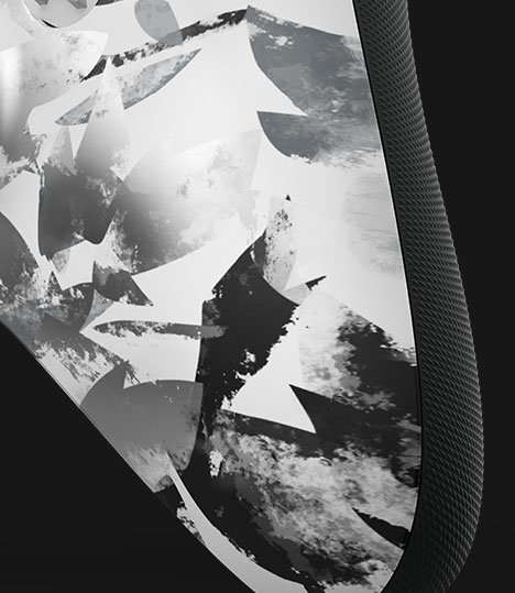 Close up of the Xbox Wireless Controller – Storm Breaker Special Edition’s grey grips.